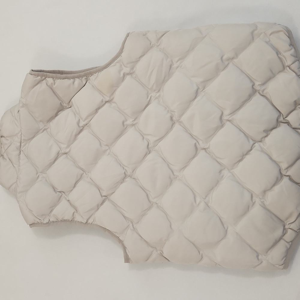 Woolrich Womens Quilted Puffer Vest. Beige. Size M - Picture 8 of 10